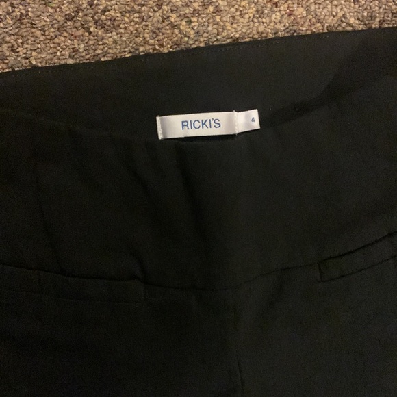 Black Ricki’s size 4 Skinny Dress Pant - Picture 3 of 5